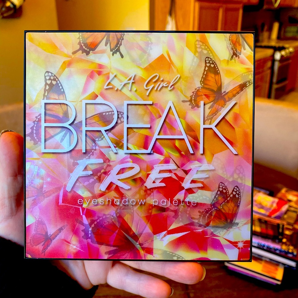 LA Girl eyeshadow palette; Break Free